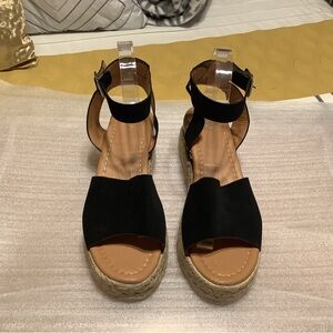 Elegant Black  Wedge Sandals